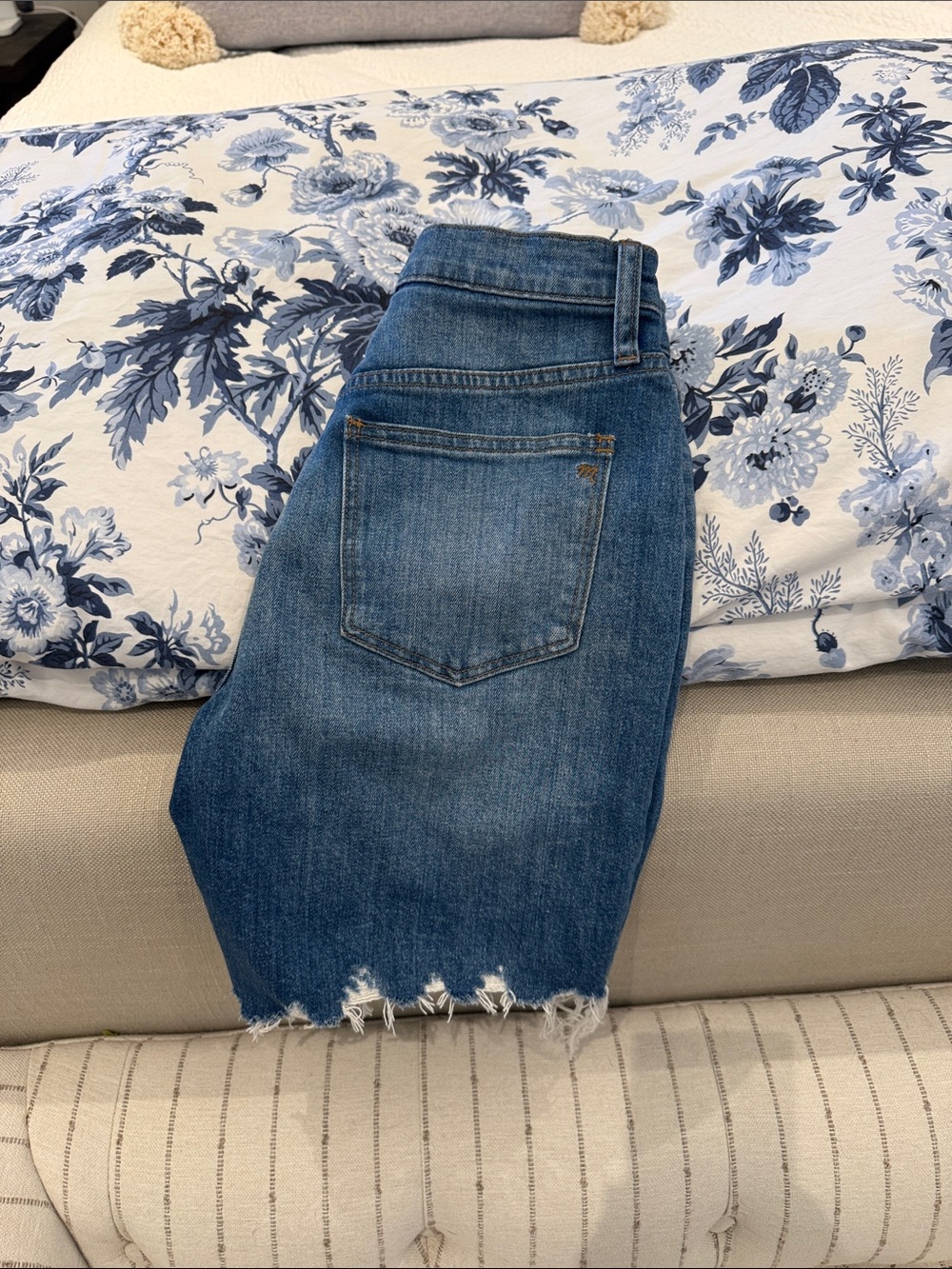 Madewell Medium Blue High Rise Mid Length Raw-Hem Denim shorts